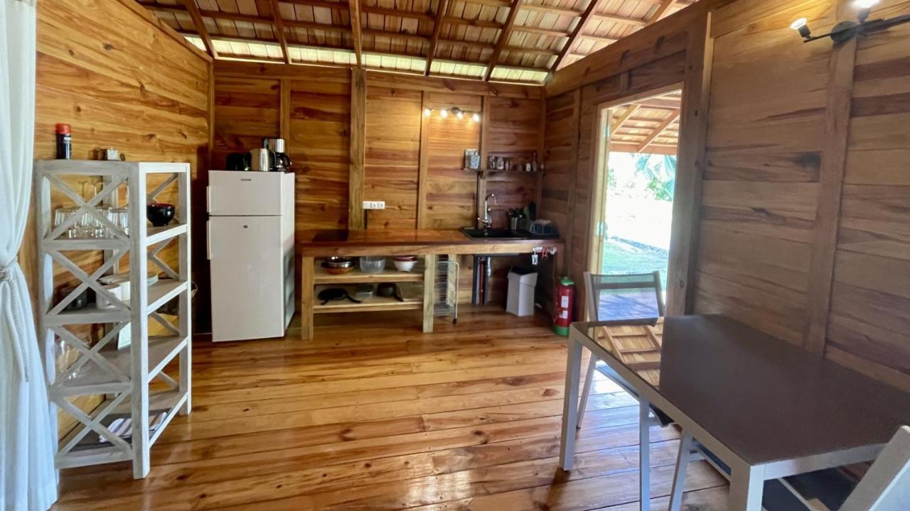 Raiatea - Orion Hoe Bungalow Uturoa Exterior photo