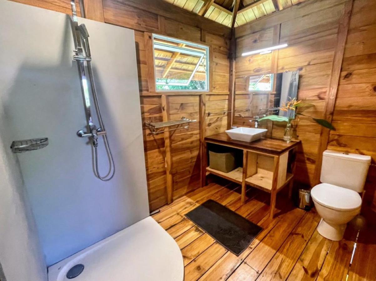 Raiatea - Orion Hoe Bungalow Uturoa Exterior photo